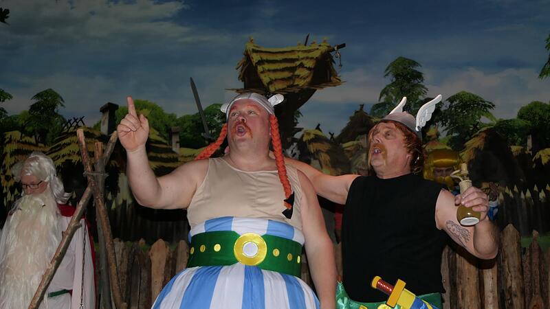 Asterix und Obelix durften auf der Westheimer B&uuml;ttensitzung nat&uuml;rlich nicht fehlen.