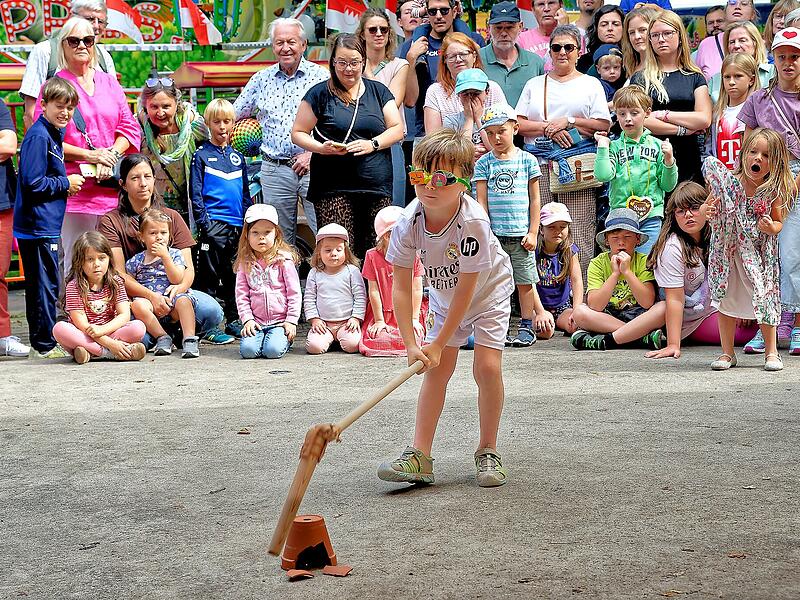 Sandkerwa 2026: KinderhahnenschlagKinderhahnenschlag begeistert den Kerwa-Nachwuchs