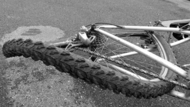 Ein 45-jähriger Mann versorgte die gestürzte Frau. Symbolbild: Fahrradunfall