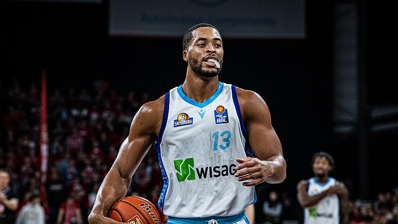 Kraftpaket Jaedon LeDee dominierte beim 80:77 der Frankfurter im November in Bamberg nach Belieben. Aktuell streikt der US-Profi allerdings. Seine Zukunft: ungewiss.