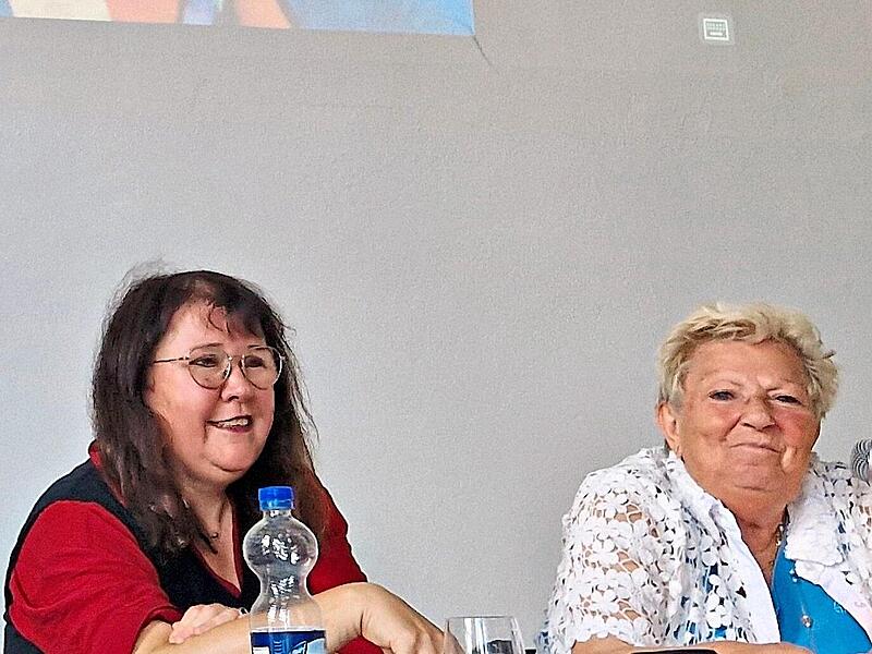 Holocaust-Überlebende Mina Gampel (rechts) und Birgit Mair beim Zeitzeugengespräch am MGF. Holocaust-Überlebende Mina Gampel (rechts) und Birgit Mair beim Zeitzeugengespräch am MGF.