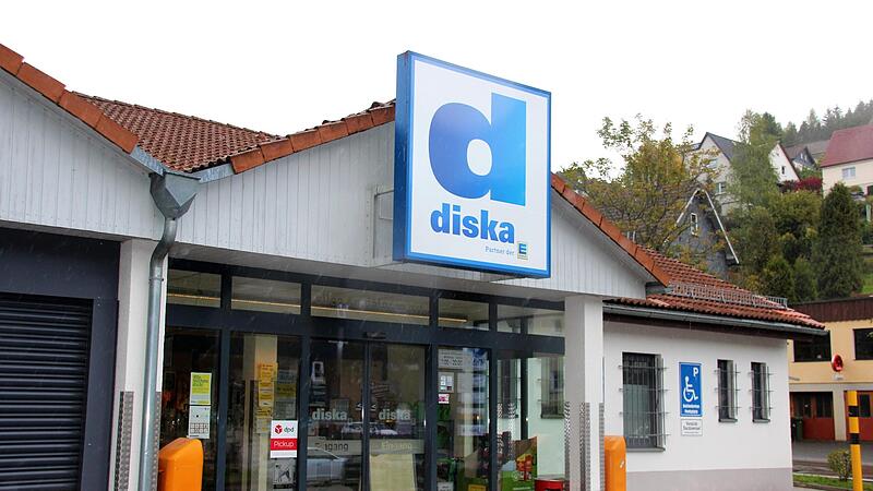 Ende September kam es zu einem Raubüberfall auf einen Tettauer Lebensmittelmarkt. Ende September kam es zu einem Raubüberfall auf einen Tettauer Lebensmittelmarkt.