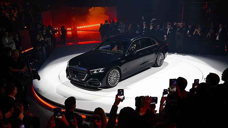 Mercedes-Benz stellt &uuml;berarbeitete S-Klasse vor