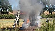 Schlüsselfeld: Arbeiter merkt Dampf - plötzlich steht Bagger in Flammen Schlüsselfeld: Arbeiter merkt Dampf - plötzlich steht Bagger in Flammen