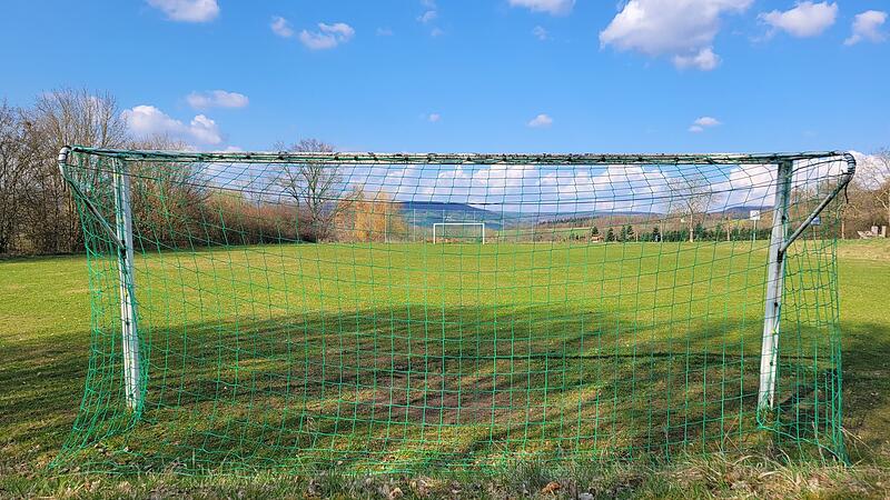 Hier sollen bald keine B&auml;lle mehr im Netz zappeln. Einige Kauernhofener haben etwas dagegen.