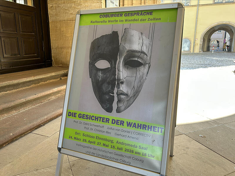 Die Vortr&auml;ge finden im Andromedasaal der Landesbibliothek Coburg in Schloss Ehrenburg statt. Der Eintritt ist frei.