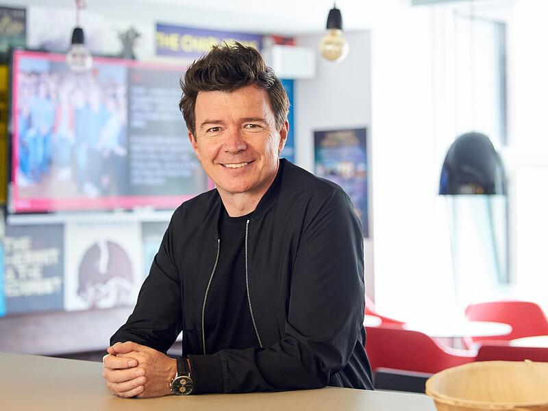 Kults&auml;nger Rick Astley wird 60: &laquo;Ich habe eine Rockband&raquo;