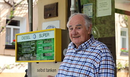 Herbert Brendels Tankstelle in Behringersm&uuml;hle feiert 100. Geburtstag.