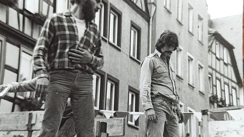 Die Konstruktion der Stadtfestbühnen übernahmen Gastronom Bernhard Wohlfromm und Statiker Peter Wolf. Die Konstruktion der Stadtfestbühnen übernahmen Gastronom Bernhard Wohlfromm und Statiker Peter Wolf.