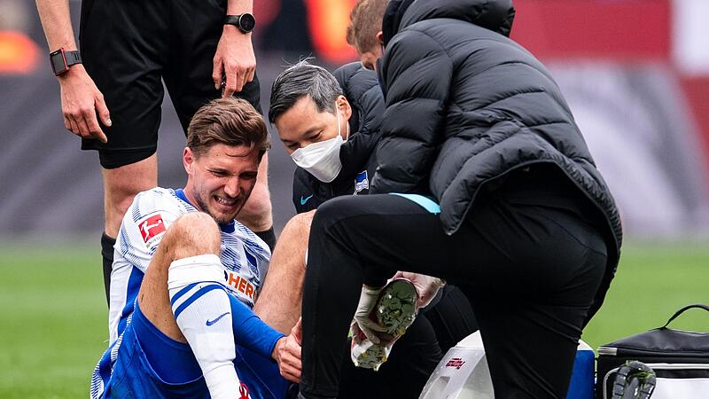 Niklas Stark verletzte sich in Leverkusen am Kn&ouml;chel. Wie lange der Mittelfranke ausf&auml;llt, ist noch nicht bekannt.