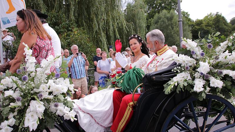 Das Kaiserpaar Sisi und Franz ist auch beim historischen Festzug mit dabei.