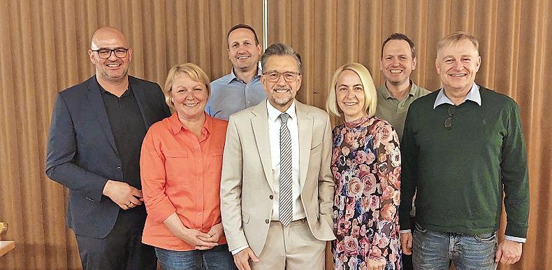 Der Kreisvorstand der Freien Wähler Erlangen-Höchstadt. Der Kreisvorstand der Freien Wähler Erlangen-Höchstadt.