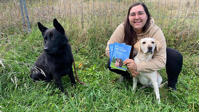 Inka Baurmann mit ihrem Hund Jannie Inka Baurmann mit ihrem Hund Jannie