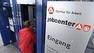 Bürgergeldempfänger, die Termine der Jobcenter nicht wahrnehmen, sollen  stärker sanktioniert werden.
