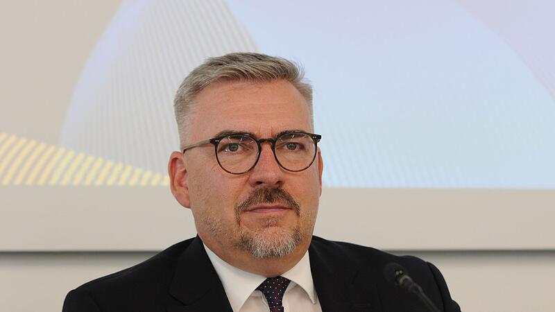 Fachmesse Intertabac - Tabaklobbyist Jan Mücke