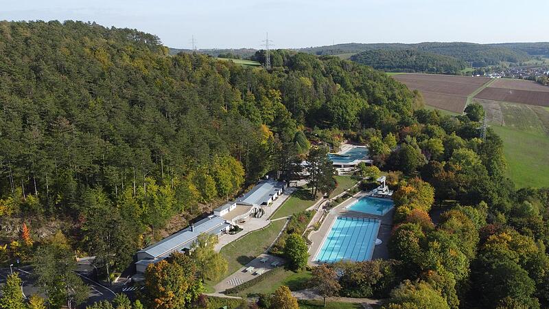 Bereits ab 2024 soll der Schwimmerbereich des Terrassenschwimmbades saniert werden.