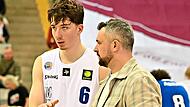 Check! Erik Neunhoeffer (links) machte seinen Trainer Patrick Seidel in Ludwigsburg mit dem wohl besten Spiel seiner Karriere froh. Check! Erik Neunhoeffer (links) machte seinen Trainer Patrick Seidel in Ludwigsburg mit dem wohl besten Spiel seiner Karriere froh.