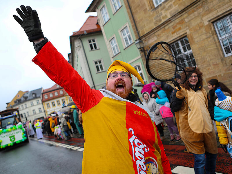 Faschingsumzug in BambergTausende Besucher beim gro&szlig;en Faschingsumzug in Bamberg