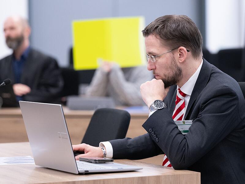 Prozess gegen mutmaßliche NSU-Unterstützerin Prozess gegen mutmaßliche NSU-Unterstützerin