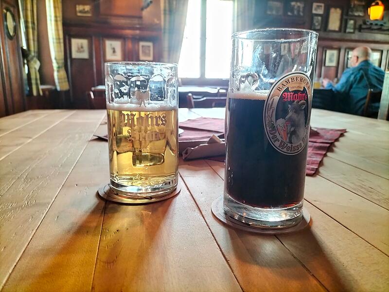 Bei der Mahrs Br&auml;u in Bamberg gibt es auch ein leichteres Sommerbier und verschiedene Bockbier-Varianten.