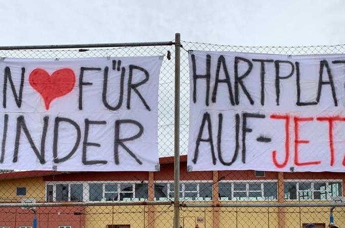 Hallerndorfer haben Transparente aufgehängt.Forchheim & Fränkische Schweiz