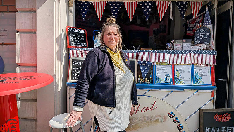 Hot-Dog-Stand in der Mohrenstra&szlig;e