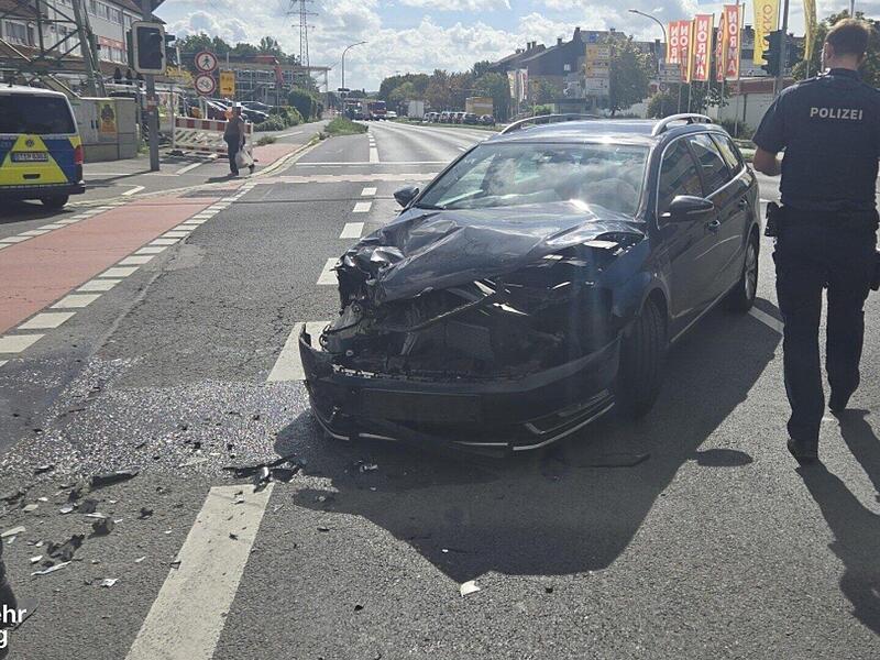Feuerwehr zu Unfall auf Berliner Ring in Bamberg alarmiert Feuerwehr zu Unfall auf Berliner Ring in Bamberg alarmiert