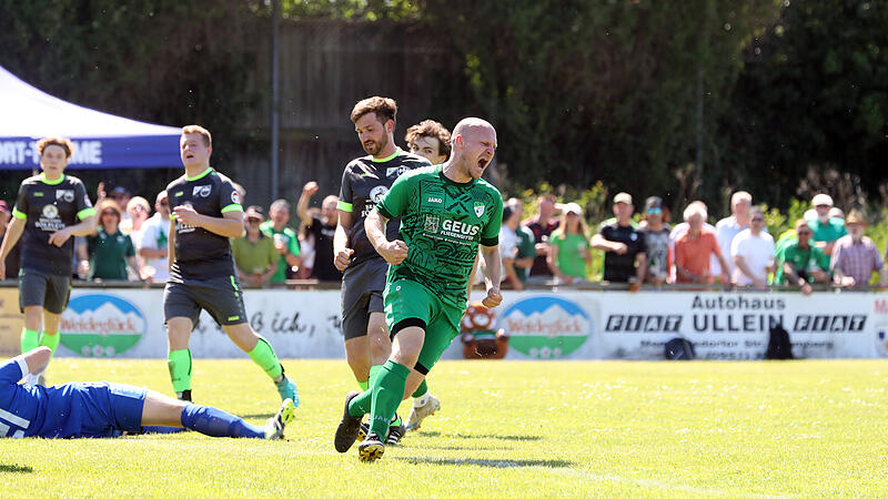 Ralf Wudi trifft, FV Giech schlägt SG Melkendorf Ralf Wudi (Mitte) und der FV Giech bleiben im Rennen um die Rettung in der Kreisklasse: Gegen die SG Melkendorf gewann der FVG das Relegationsspiel in der Lichteneiche nach Verlängerung.