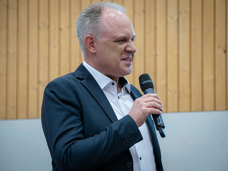 Duell ums Rathaus: Wahlarena in N&uuml;dlingenWahlarena in N&uuml;dlingen