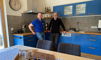 Im kleinen Ort K&uuml;hlenfels bei Pottenstein bieten die &bdquo;Ferienh&auml;user zur Allee&ldquo; alles, um einen einmaligen Urlaub in der Fr&auml;nkischen Schweiz zu erleben. Was die &Uuml;bernachtung so besonders macht.