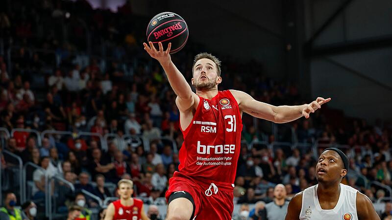 Spencer Reaves wird in der kommenden Saison nicht mehr das Trikot von Brose Bamberg tragen.