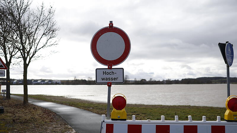 Hochwasser im Aischgrund: Im Februar 2026 hatte die Aisch einen so hohen Wasserstand, dass die Meldestufe 3 erreicht wurde.