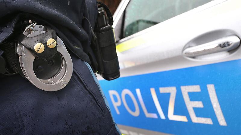 Bayerns Polizisten bauen Überstunden ab Bayerns Polizisten bauen Überstunden ab