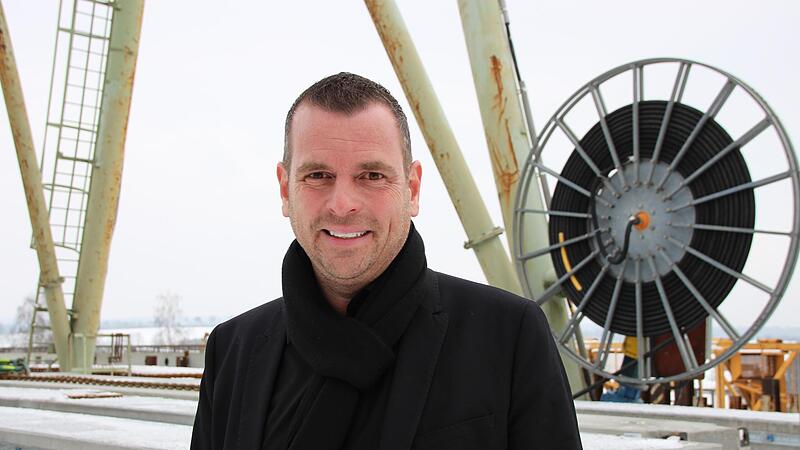 Anton Schick am Firmensitz Albertshausen. Nach dem Verkauf der Schick-Gruppe wird Anton Schick als Gesch&auml;ftsf&uuml;hrer ausscheiden.