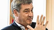 Markus Söder im FT-Interview: „Der Oberbayer ist Optimist, der Franke ist erst mal Pessimist und am Anfang etwas scheu und zurückhaltend, dafür dann treu und loyal und für immer Dein Freund“.