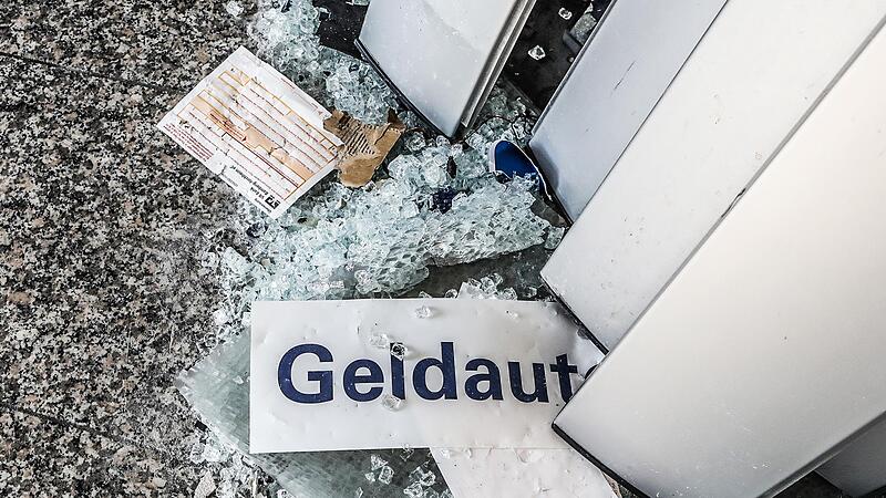 In Sche&szlig;litz im Landkreis Bamberg ist am Dienstagmorgen (27. Juni) ein Geldautomat gesprengt worden.