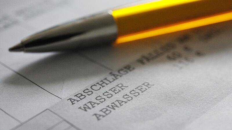 Im Beamtendeutsch ging es um einen Empfehlungsbeschluss an den Stadtrat zur Neufestsetzung der Beitrags- und Geb&uuml;hrensatzung zur Entw&auml;sserungssatzung der Stadt Ebemannstadt.Forchheim & Fr&auml;nkische Schweiz