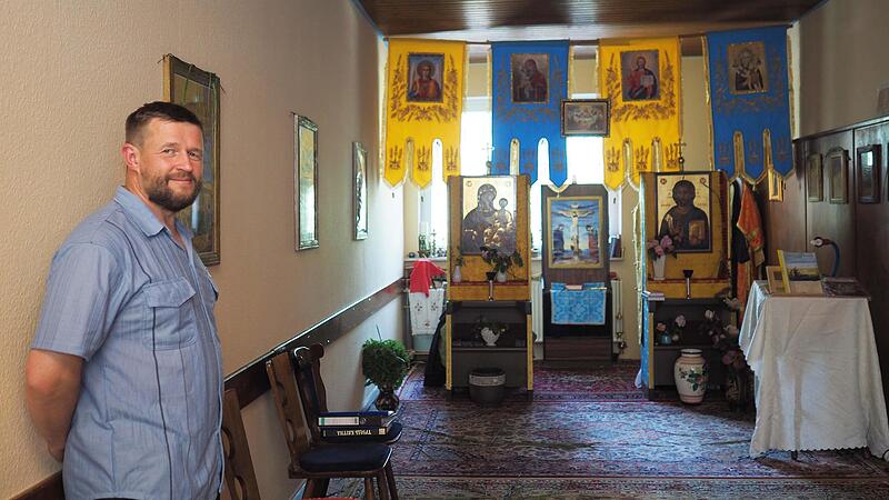 Priester Artem Bondarenko leitet die ukrainisch-orthodoxe Gemeinde in Coburg.