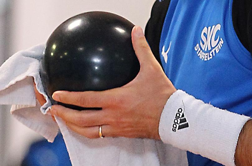 120 oder 200 Kugeln? Immer mehr Sportkegler entscheiden sich für die kürzere Distanz. Deshalb droht der Deutschen Classic-Union in absehbarer Zeit das Aus.