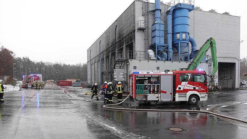 Der M&uuml;llbunker auf der Wonfurter Deponie war im vergangenen Jahr &ouml;fter Schauplatz eines Brandes. Der Grund: Unsachgem&auml;&szlig; entsorgter Abfall &ndash; wie etwa ein Akku &ndash; kann im M&uuml;llschredder hochgehen.