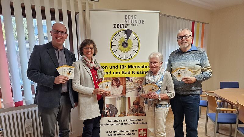 Eine Stunde Zeit pro Woche - F&uuml;reinander ist das neue &ouml;kumenische Projekt, um Menschen beizustehen. Das Bild zeigt von links den evangelischen Diakon Maik Richter, Theresia Schodorf-Friedrich (Gemeindecaritas), Koordinatorin Elisabeth Wagner und den katholischen Diakon Christoph Glaser.