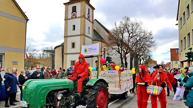 Faschingsumzug 2026 in StegaurachFaschingsumzug 2026 in Stegaurach Faschingsumzug 2026 in StegaurachFaschingsumzug 2026 in Stegaurach