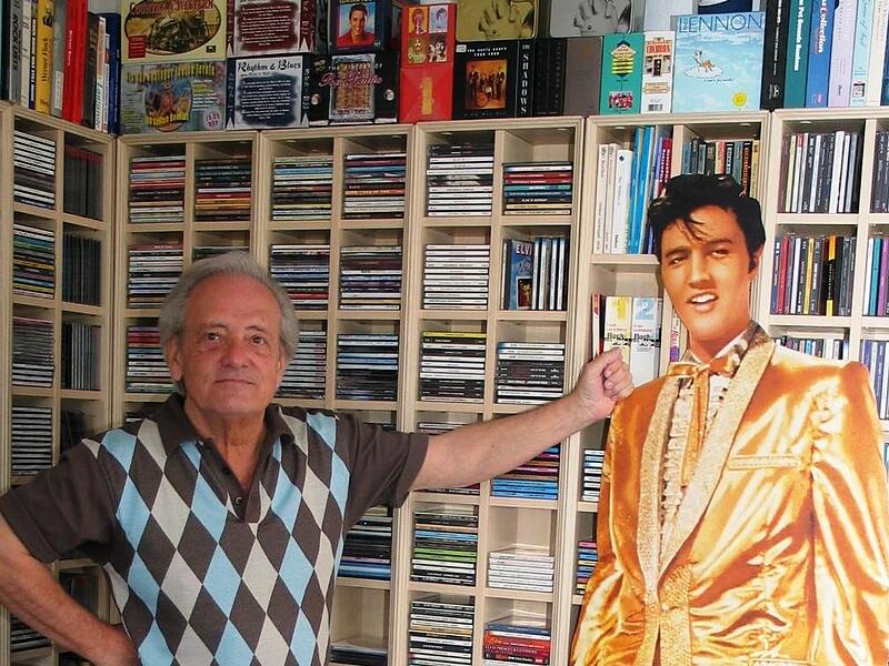 Helmut Radermacher (links) gilt als größter Elvis-Fan von Coburg und auch noch weit darüber hinaus. Helmut Radermacher (links) gilt als größter Elvis-Fan von Coburg und auch noch weit darüber hinaus.