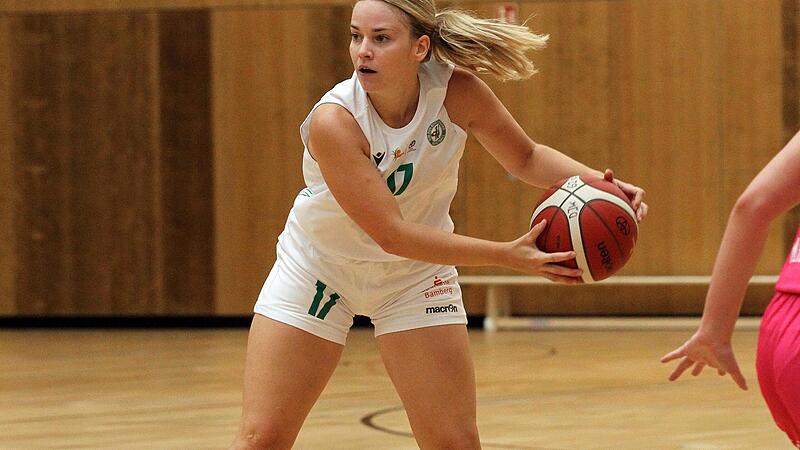 Die Oerlenbacherin Courtney Curtis wechselte vor der Saison zum Basketball-Zweitligisten DJK Don Bosco Bamberg. Unser Bild zeigt sie im Match gegen die Schwabach Baskets.