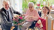 Barbara Wichert hat ihren Jubeltag und die Gratulationen &ndash; u. a. von stellvertretendem Landrat Bruno Kellner und Hirschaids zweiter B&uuml;rgermeisterin Elke Eberl &ndash; sehr genossen.