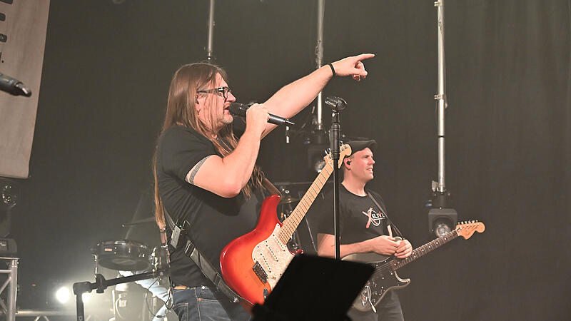 25 Jahre Bandgeschichte: Am Wochenende hat die Coverband X5Live in Pretzfeld gefeiert.