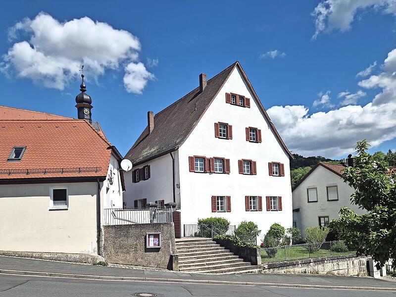Das Pfarrhaus in Heiligenstadt soll gr&uuml;ndlich renoviert werden.