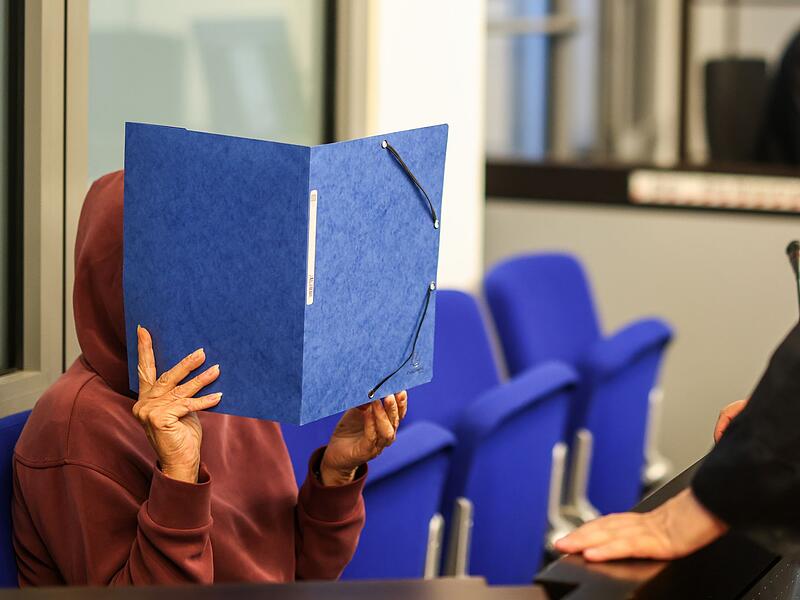 Prozessbeginn wegen Mordkomplott Prozessbeginn wegen Mordkomplott