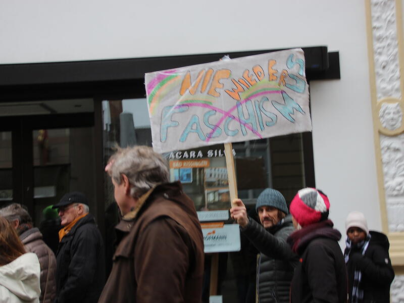 Demokratie Demo "Nie wieder ist jetzt in Bad KissingenDemokratie Demo "Nie wieder ist Jetzt" in Bad Kissingen