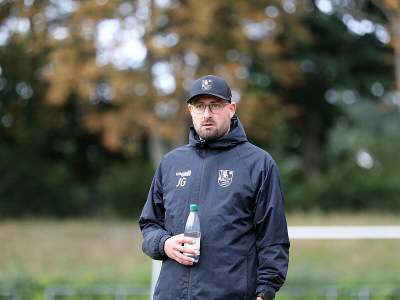 Eintracht Bambergs Trainer Jan Gernlein hofft auf eine Signalwirkung durch den 2:0-Erfolg gegen Großschwarzenlohe. Eintracht Bambergs Trainer Jan Gernlein hofft auf eine Signalwirkung durch den 2:0-Erfolg gegen Großschwarzenlohe.